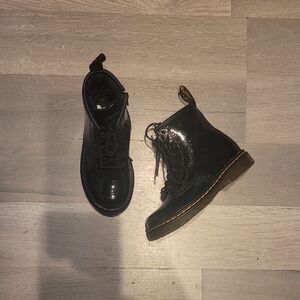 Dr. Martens Kids 1460 Patent Leather Boots in Black Kids Size 10